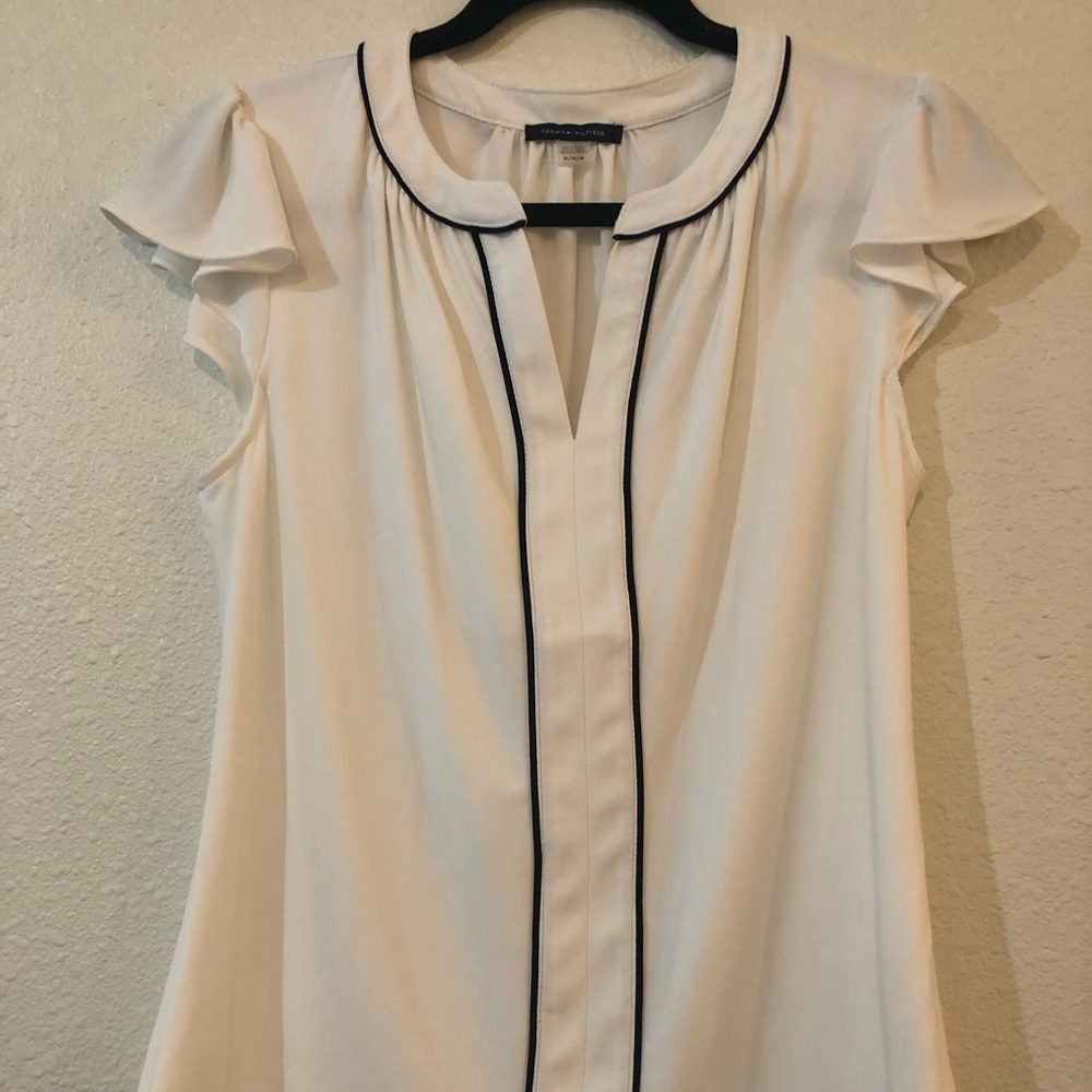 NWOT Tommy Hilfiger blouse